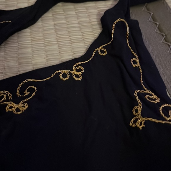 Embroidery halter midi dress - Picture 3 of 4